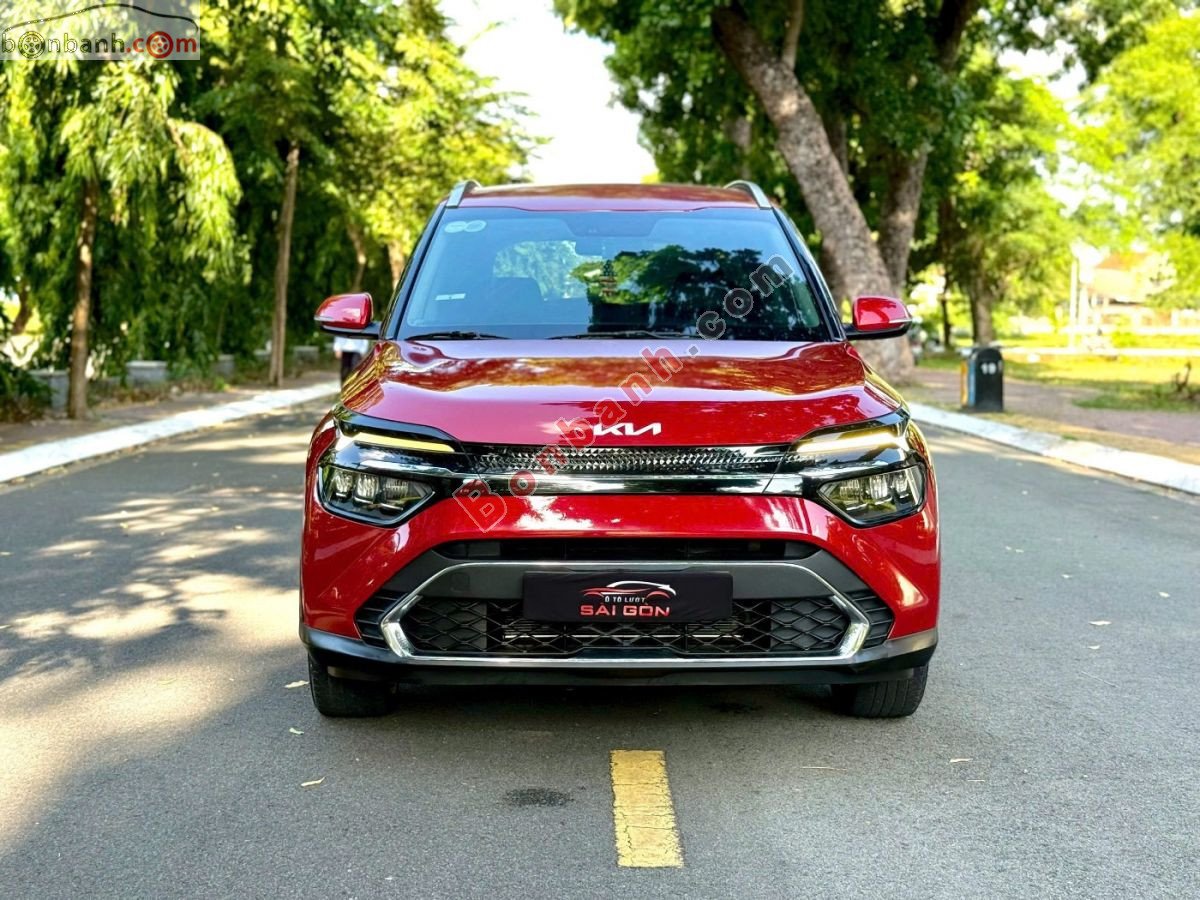 Kia Carens 1.5G Luxury 2023