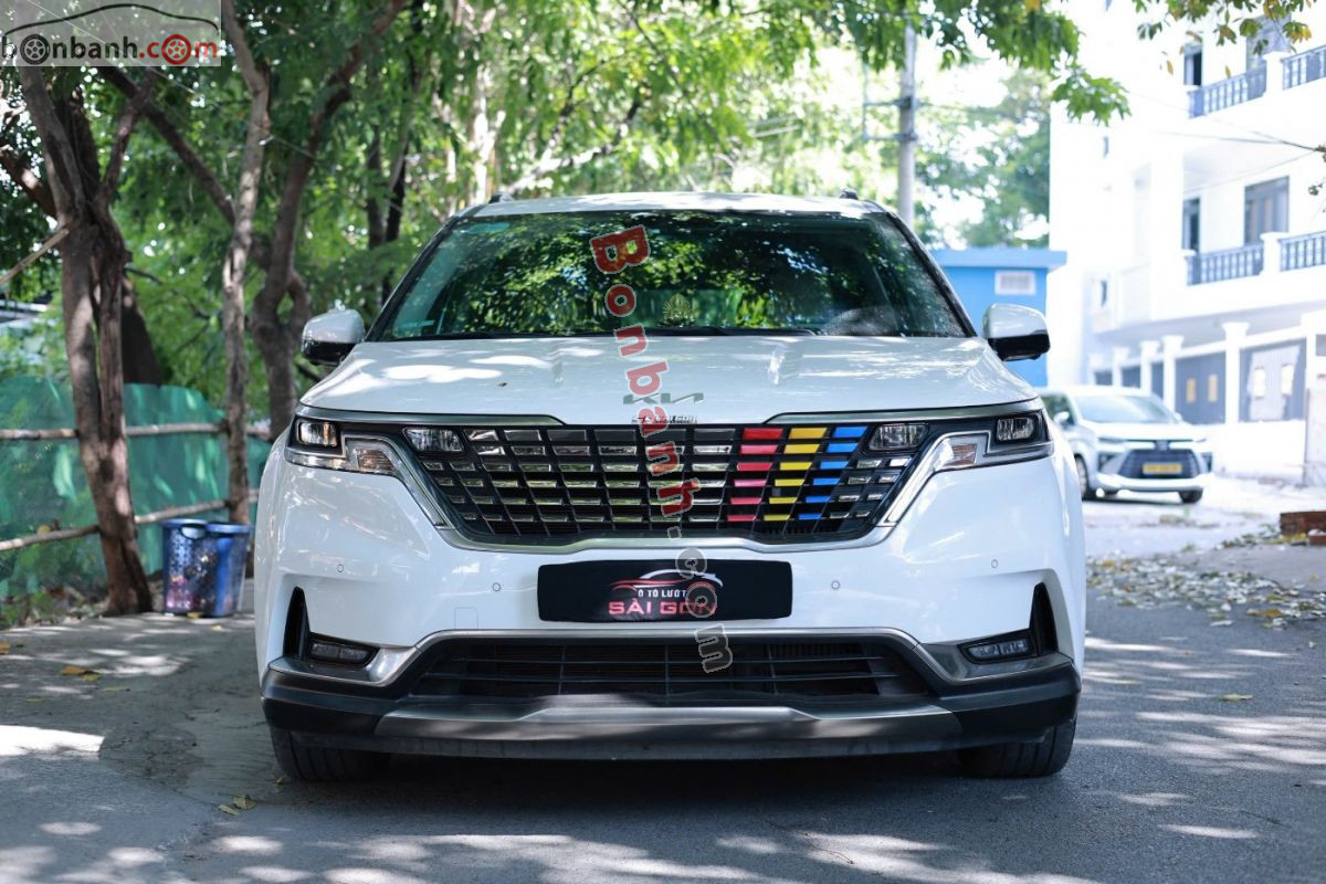 Xe Kia Carnival Premium 2.2D 7S 2023