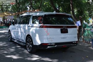 Xe Kia Carnival Premium 2.2D 7S 2023