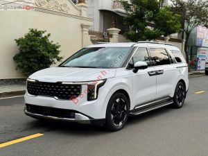 Xe Kia Carnival Premium 2.2D 8S 2024