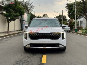 Xe Kia Carnival Premium 2.2D 8S 2024