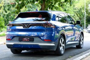 Xe VinFast VF8 Eco AWD 2023